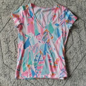 Lilly Pulitzer tshirt